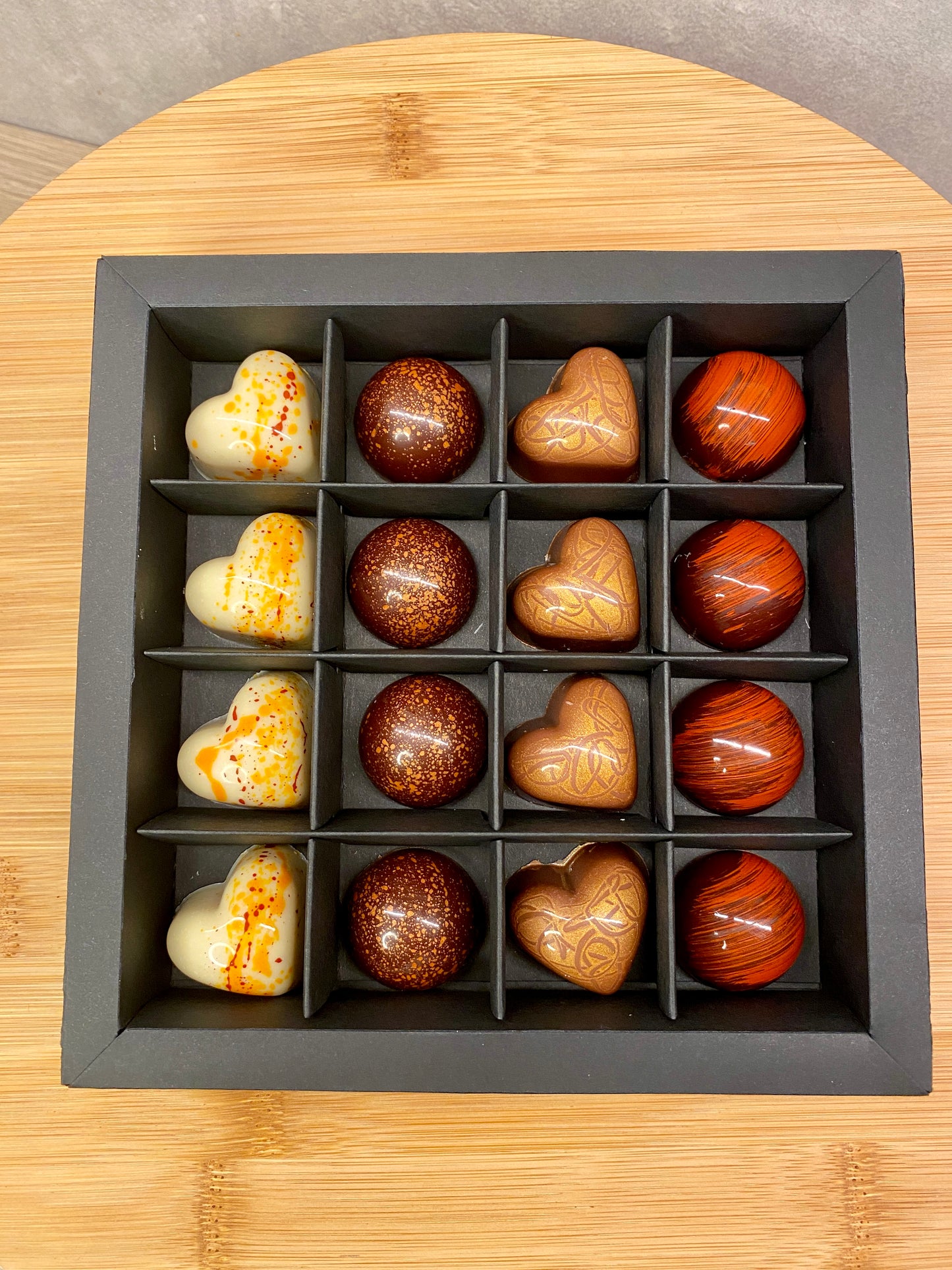 Autumn Edition - 16 Pieces