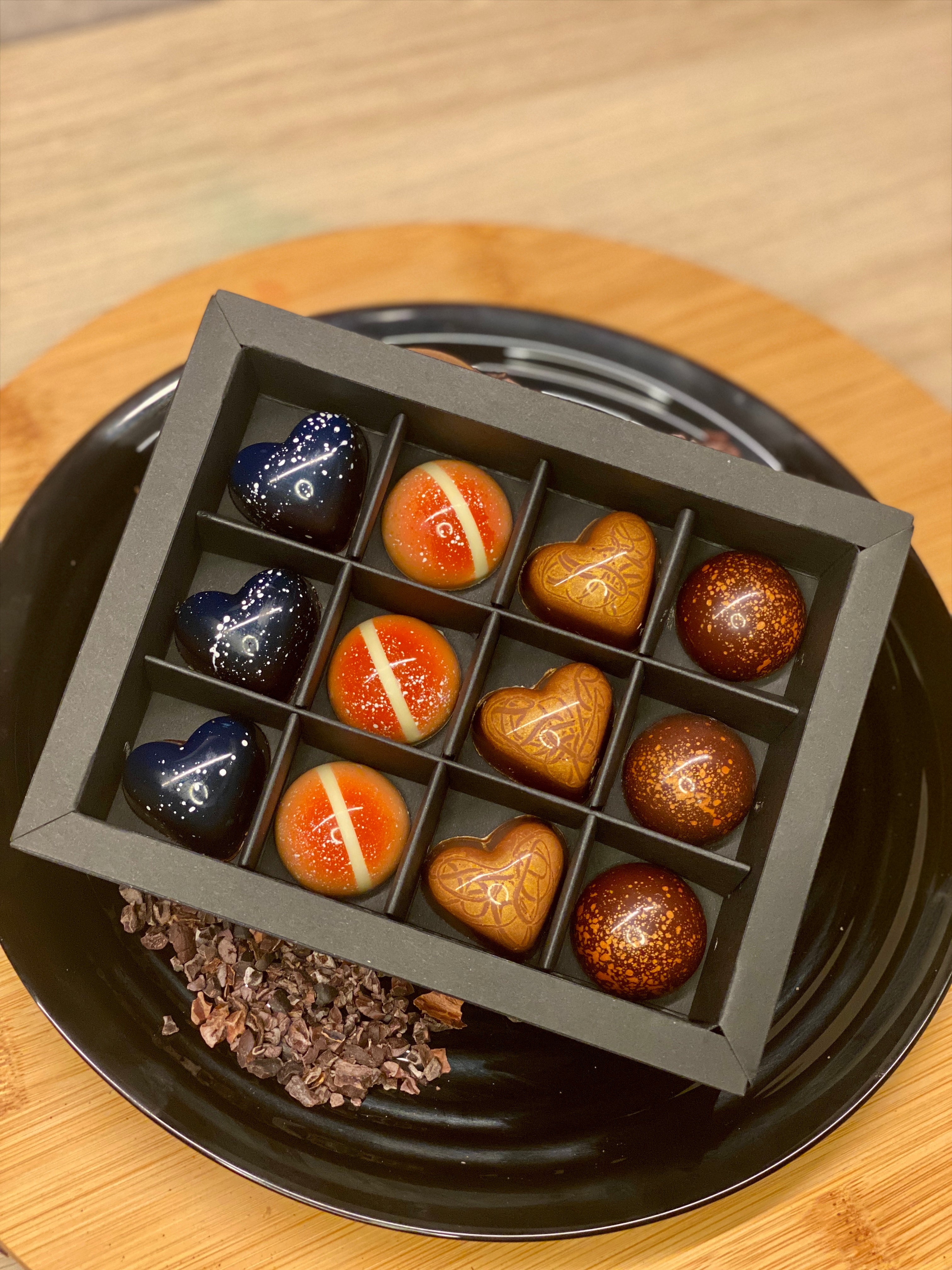 Bonbons Winter Edition - 12 Pieces – Sweet Dreams Chocolate